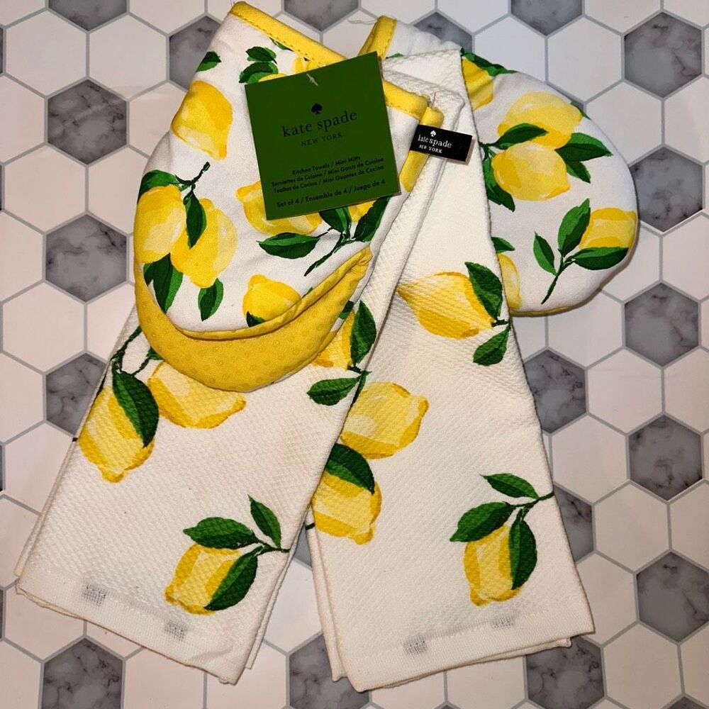 Kate Spade Yellow and White Lemon Pattern Kitchen Linen Set NWT